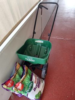 Good Condition Scott Spreader