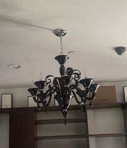 Stunning 8-Arm Black Glass Chandelier – High-End Statement Piece