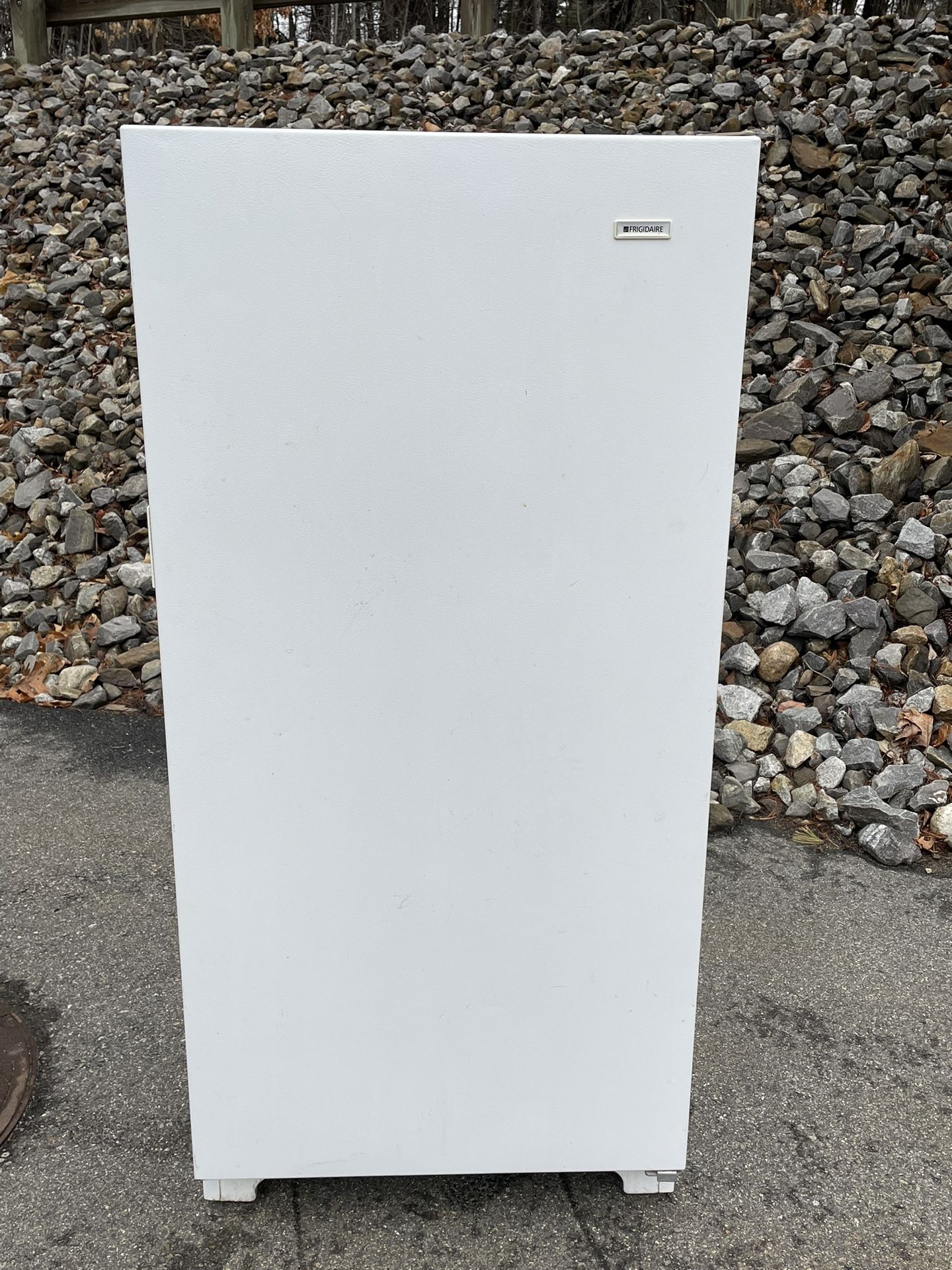 Stand Up Freezer