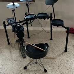 Alesis Drum Set