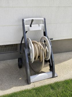 Suncast hose reel cart