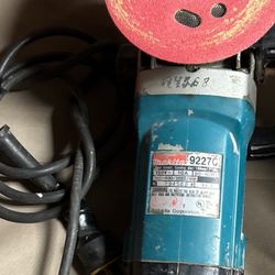 Makita Polisher 9227C
