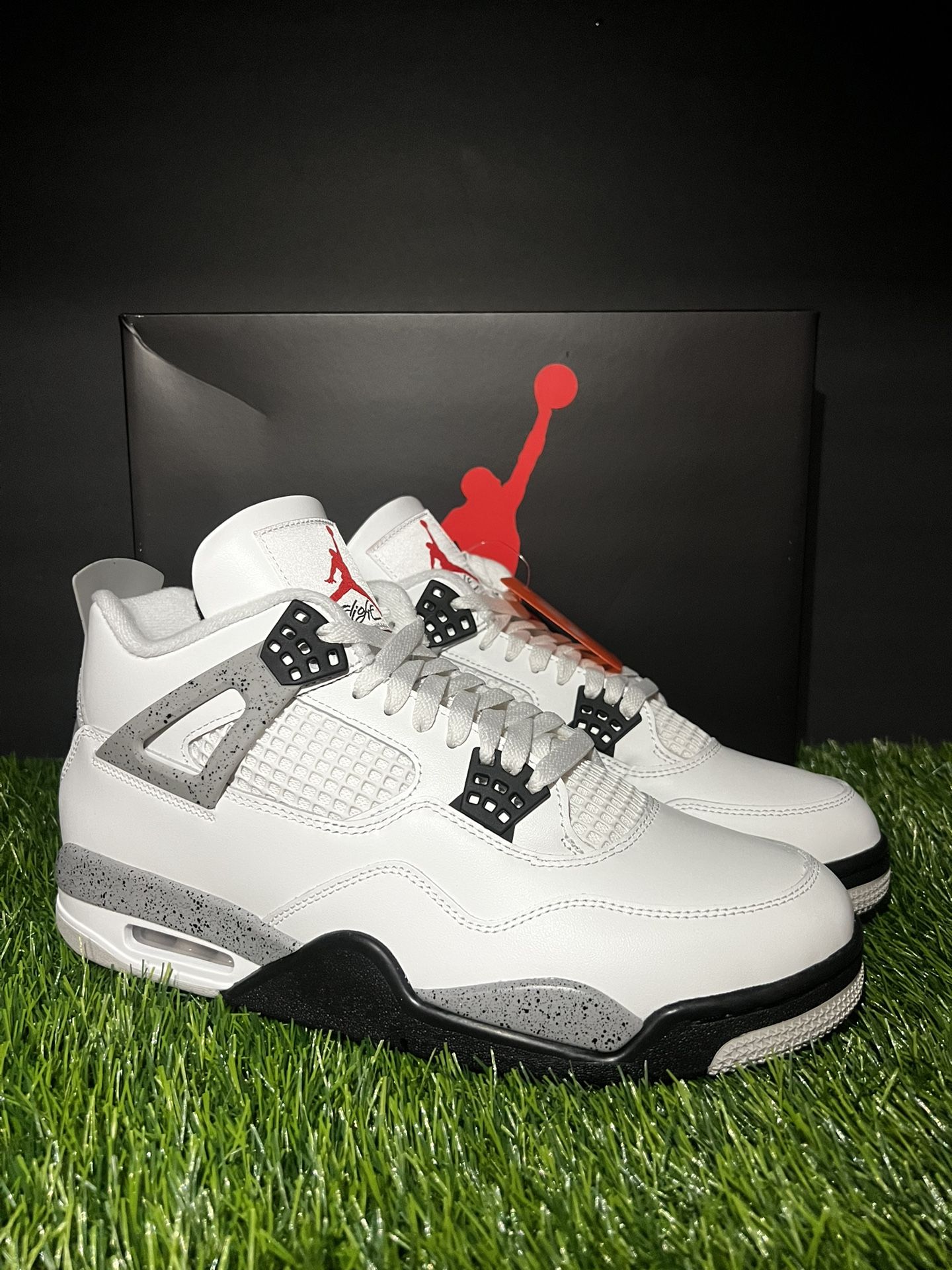 Jordan 4 White Cement