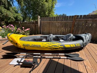 Intex Explorer K2 Inflatable Kayak Package – Excellent Condition
