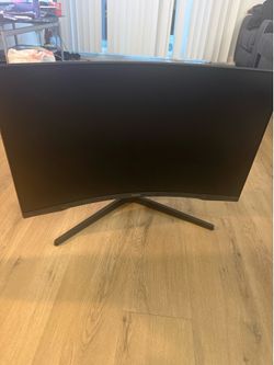 Samsung 32in 4k curved monitor