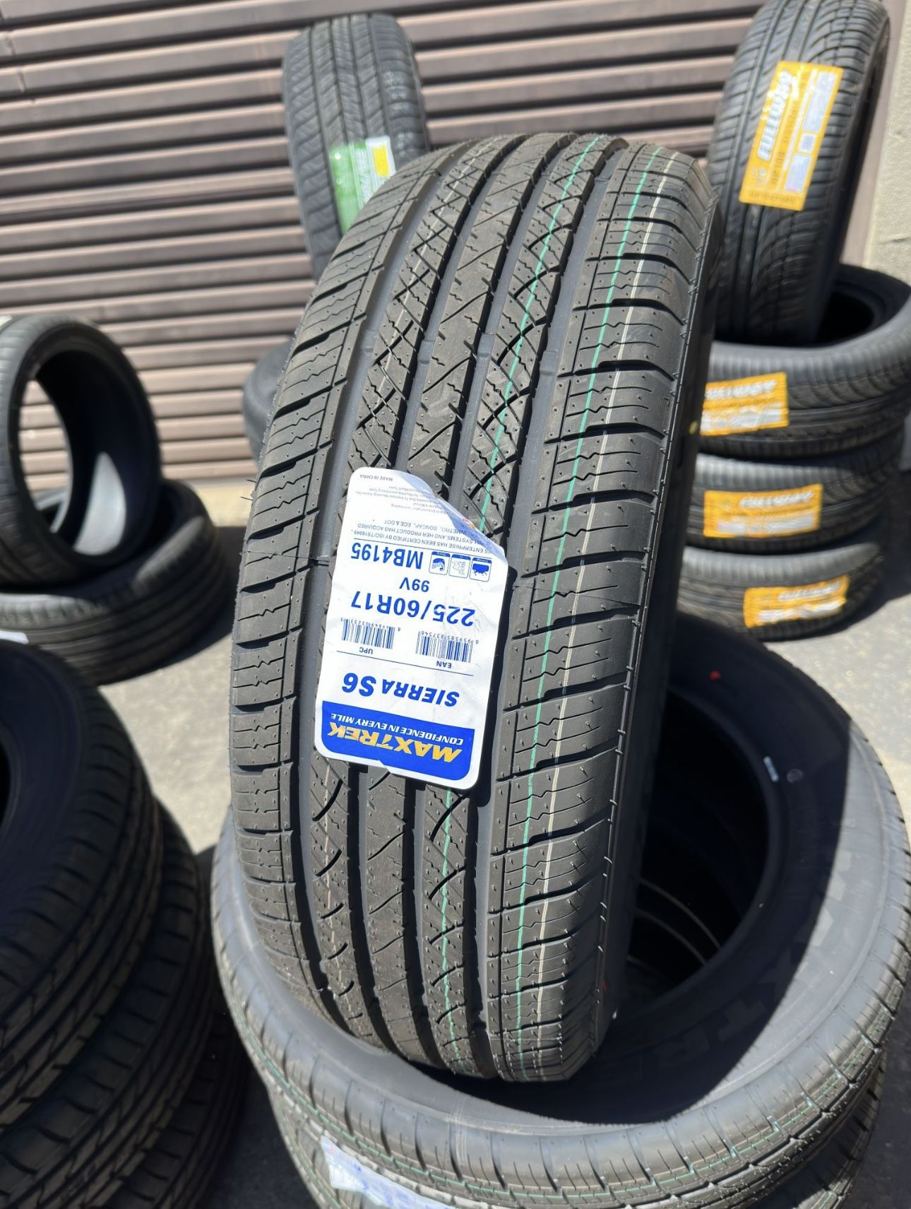New Tire 225/6017 Maxtrek Sierra S6 99V Set Of 4 Tires Finance Available
