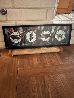 Free glass frame DC Superman the flash Batman wonderwoman