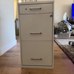 Filing cabinet for sale (18” x 14” x 27.5”)