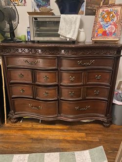 Wooden Chest of Drawers