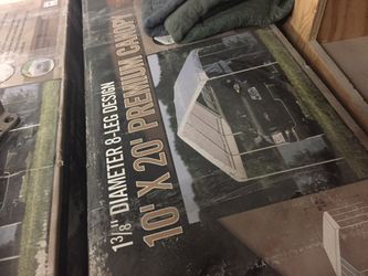 Vehicle tent