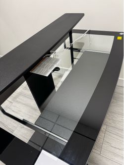 Tempered Glass desk