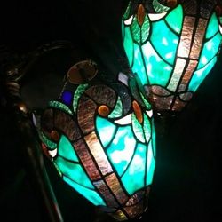  2 TIFFANY STYLE TABLE LAMPS
