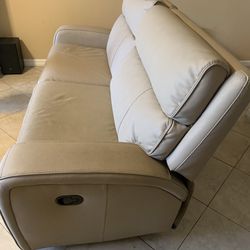 Large Italian leather Recliner Couch 