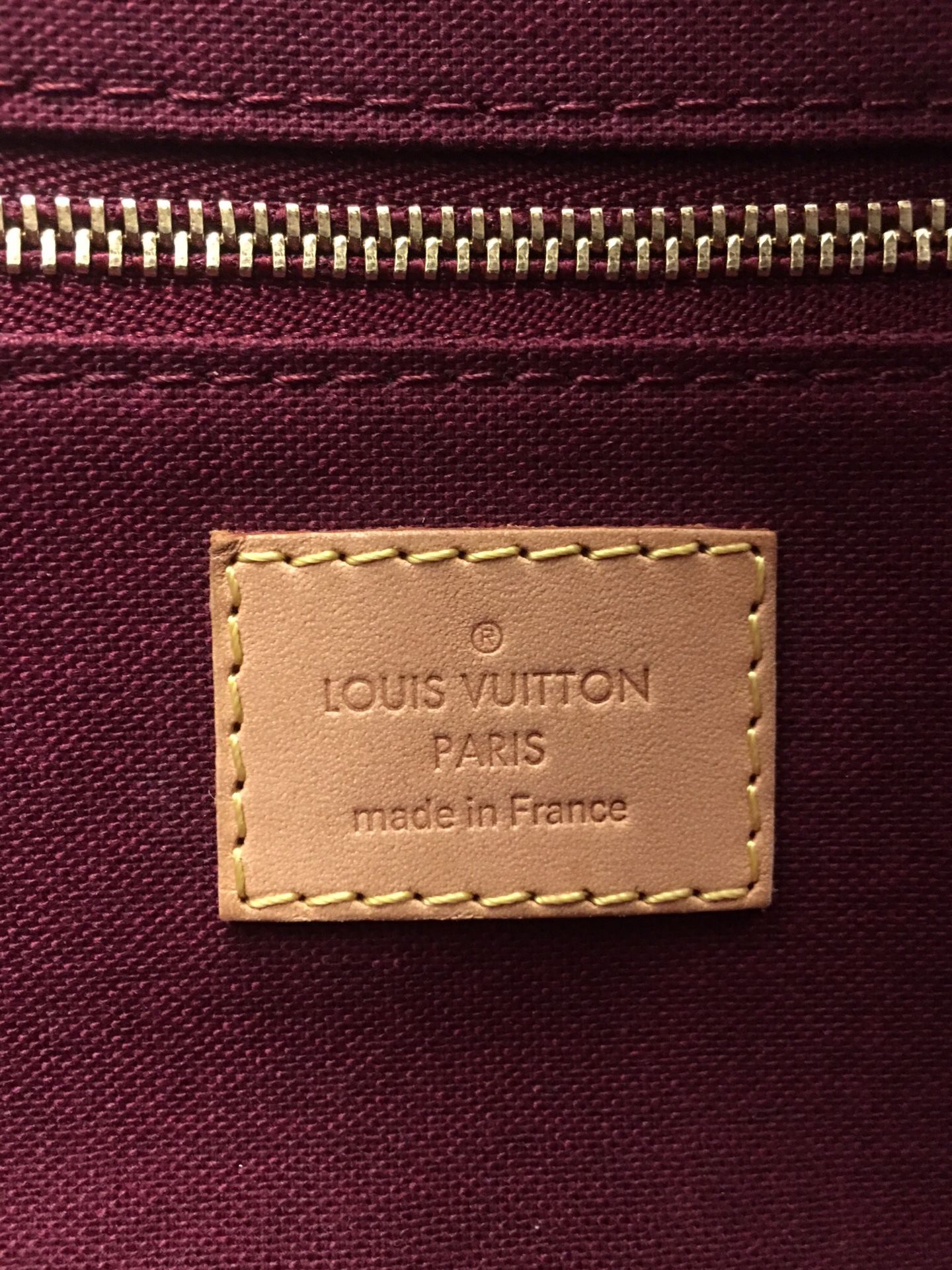 Authentic Louis Vuitton Raspail MM Monogram Shoulder Bag SR0132 for Sale in  Chandler, AZ - OfferUp
