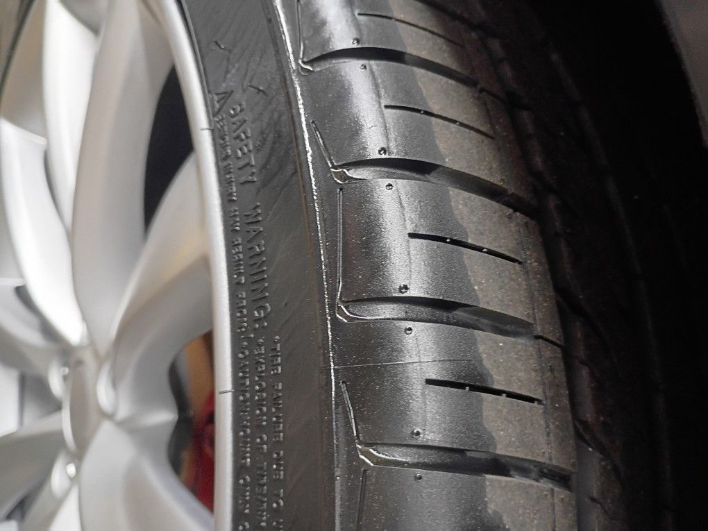 21 Inch Tesla Rim