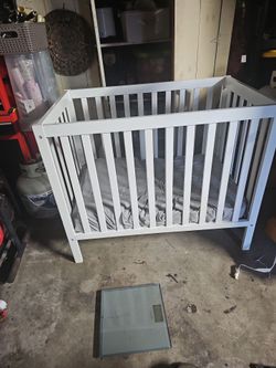 And gently used crib in a smoke-free home
