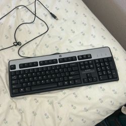 HP COMPUTER KEYBOARD