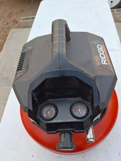 Ridgid 6 Gal Air Compressor