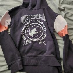 Girls Size 8 ( Medium ) Sweatshirts  Etc.  5  Items 