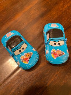 Disney Pixar Cars Blue Dinoco Mia Tia Miata Twins