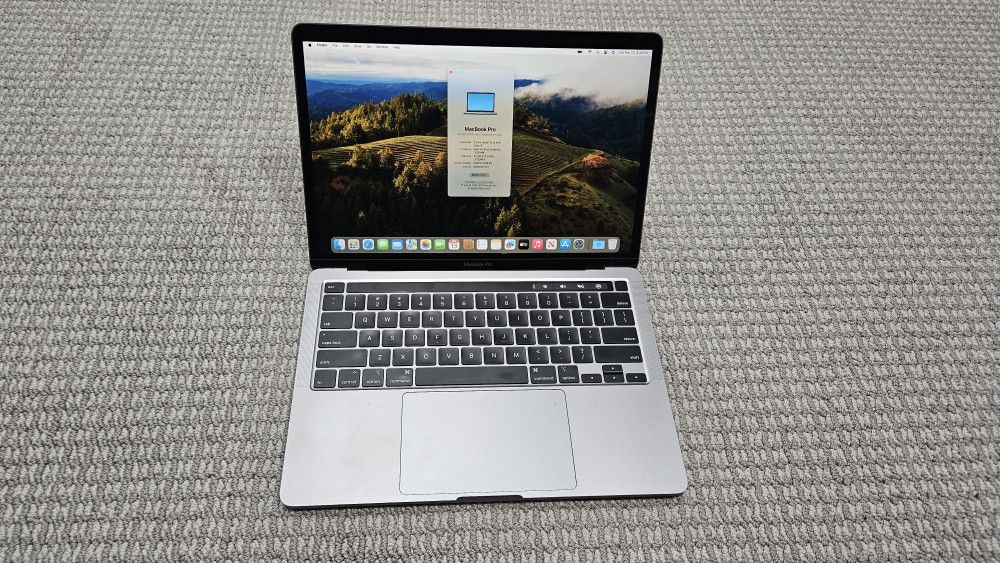 Like New MacBook Pro 13.3" (Late 2020), 2GHz, 32GB RAM, 512 GB HD, Sonoma 14.3, OG accessories