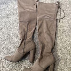 Women’s Light Taupe Knee High Boot - Size 9