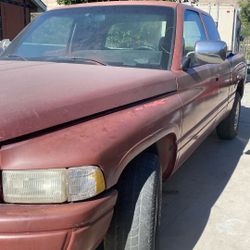 RAM TRUCK. Kig Cab