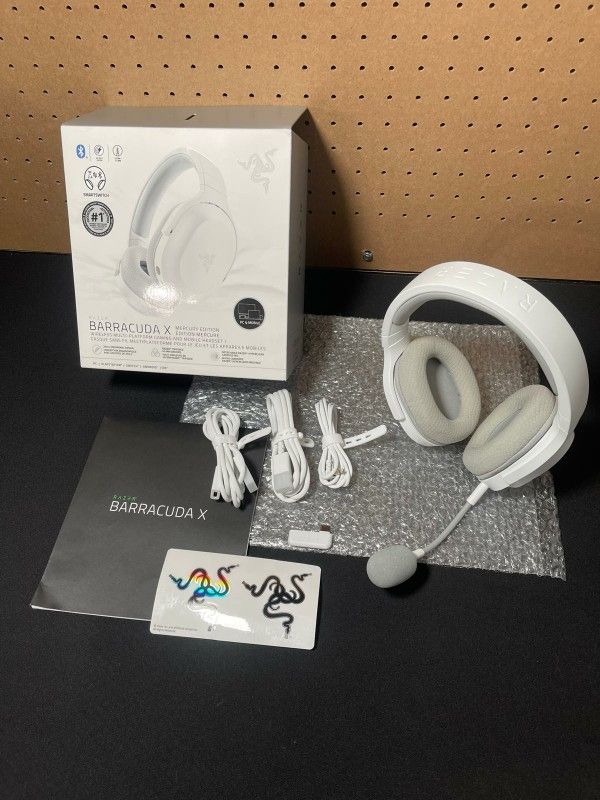 New Razer Barracuda Wireless Gaming & Mobile Headset (PC, PlayStation, Switch 2, Android, iOS): 2.4GHz Wireless + Bluetooth - Integrated Noise-Cancell