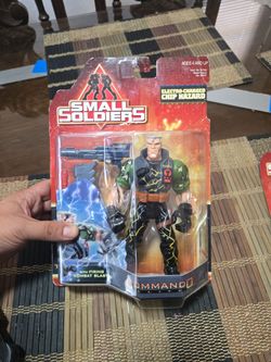 SMALL SOLDIERS 1998 NEW