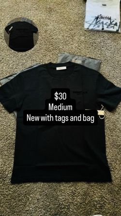 Medium Black essential fear of god shirt