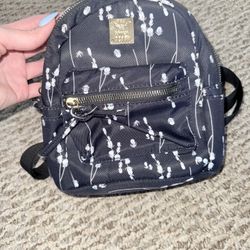 Small Flower Backpack 