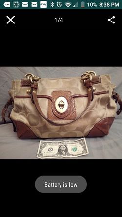 Large Coach purse- No.J0969-14507