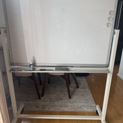 Whiteboard/Corkboard Excellent Value!