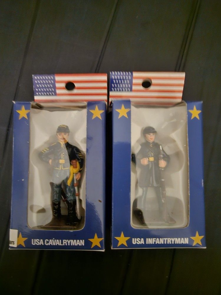 2 U.S.A Cavalryman And Infantryman Figures In Package Never Opened