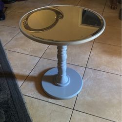 Nice tree stand with the mirror