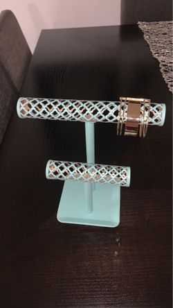 Jewelry holder