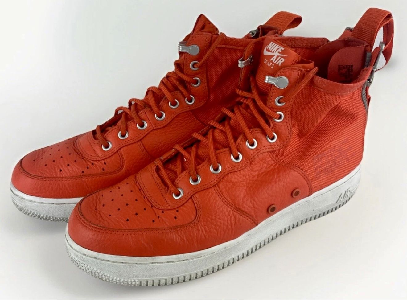 NIKE SF AIR FORCE 1 MENS Mid Orange White Athletic Sneakers Preowned Sz.11.5