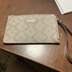 Kate Spade Small Flower Wristlet
