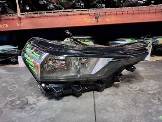 2023-2024-2025 CHEVROLET COLORADO RIGHT SIDE HEADLIGHT HALOGUEN OEM USED #12207