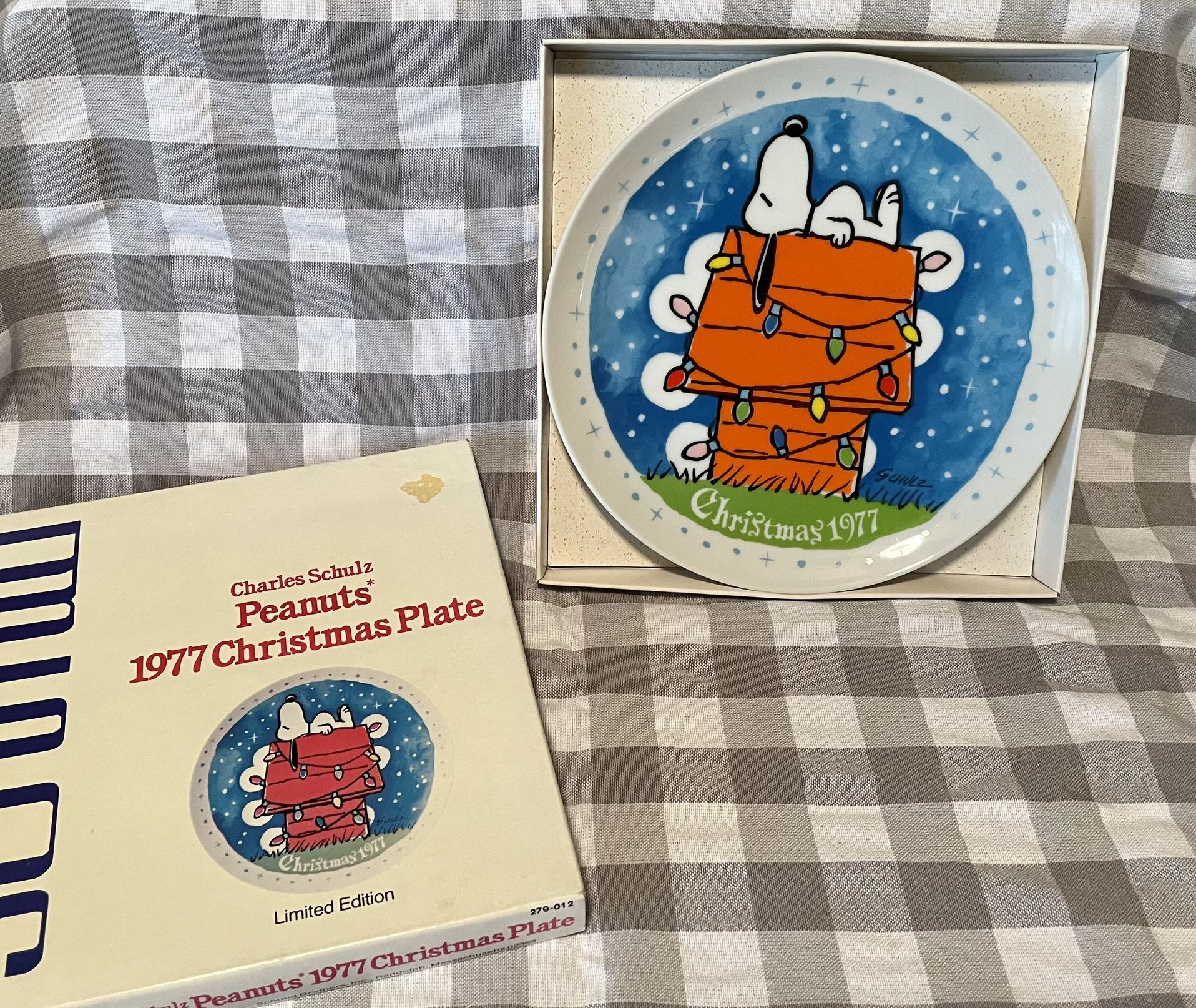 Vintage, 1977 Peanuts Plate, Christmas Plate, Snoopy, Limited Edition, Original Box,