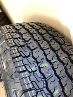 4 Goodyear 245/75R17