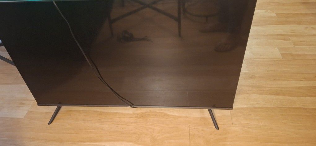 ROKU TV 42INCH WITH ROMOTE