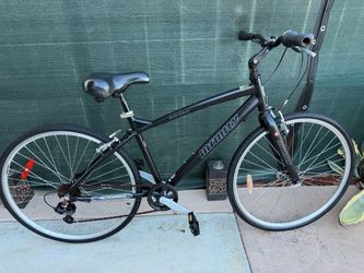 Infinity Boss.three 7 Speed 700c Men's Hybrid Bike