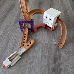 Minecraft X Hot Wheels Ghast Attack Track