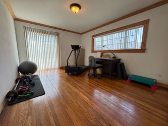Free desk