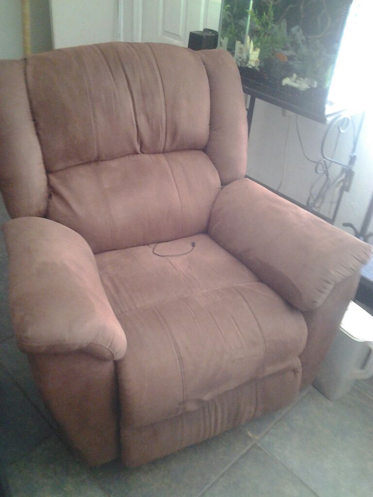 New Super Comfy Sofa Chair Recliner.