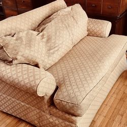 Ethan Allen Love Seat 