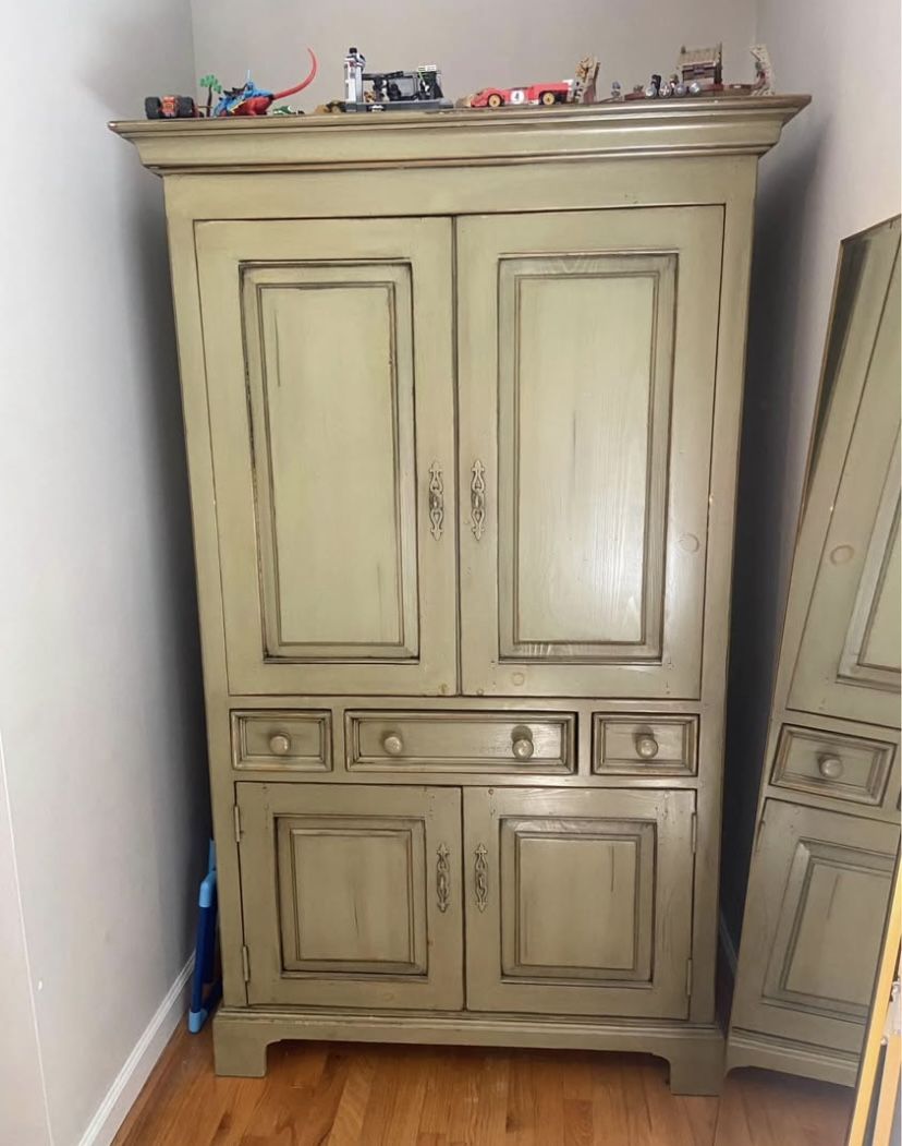 Ethan Allen Armoire/Cabinet