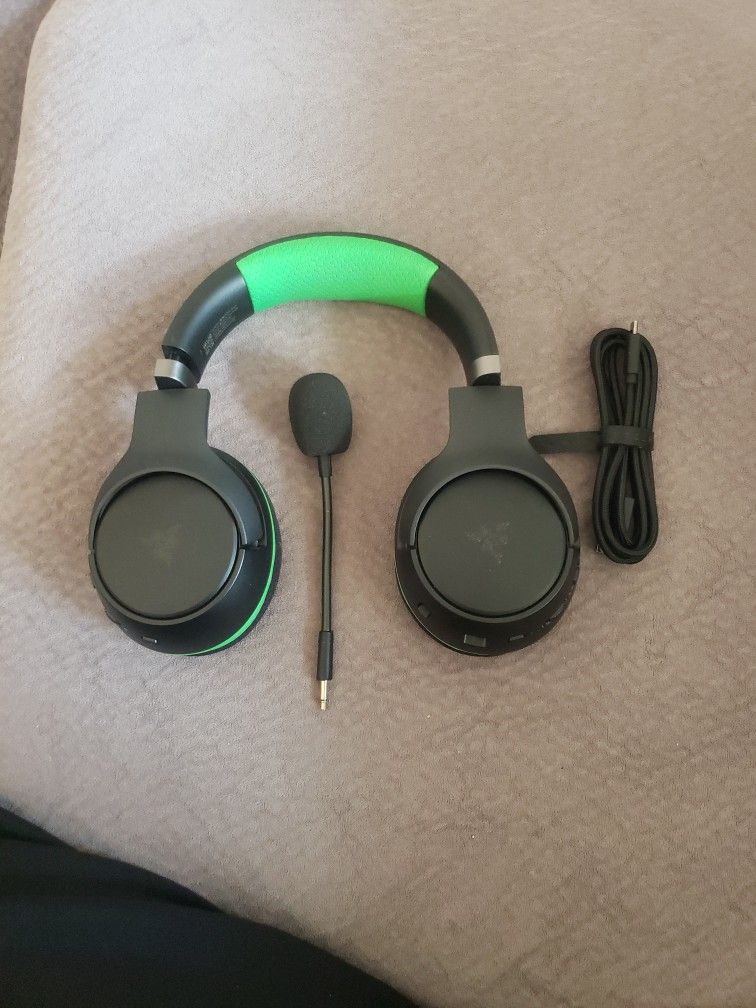 Like NEW Razer Kaira Pro Headset!!