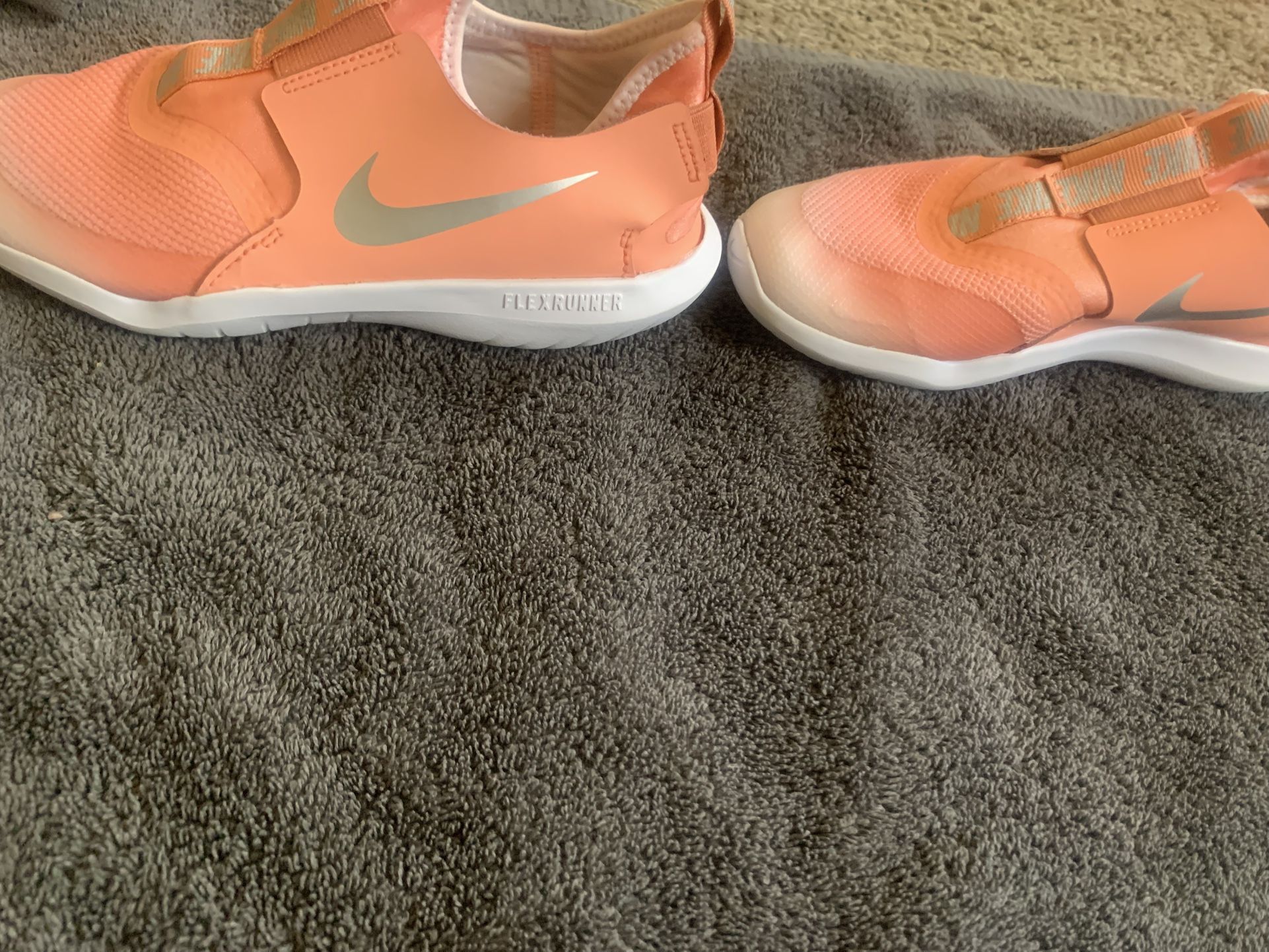 Kids Nike Size 3y And 1.5, 5.5